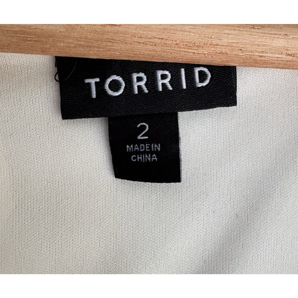 TORRID Floral Lace Swiss Dot Mini Dress Lined Plus Size 2X | 18-20 | Torrid 2 - Picture 7 of 16